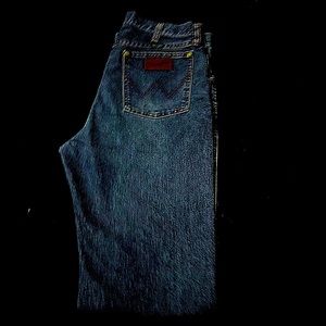 Cool Vantage Wrangler Jeans